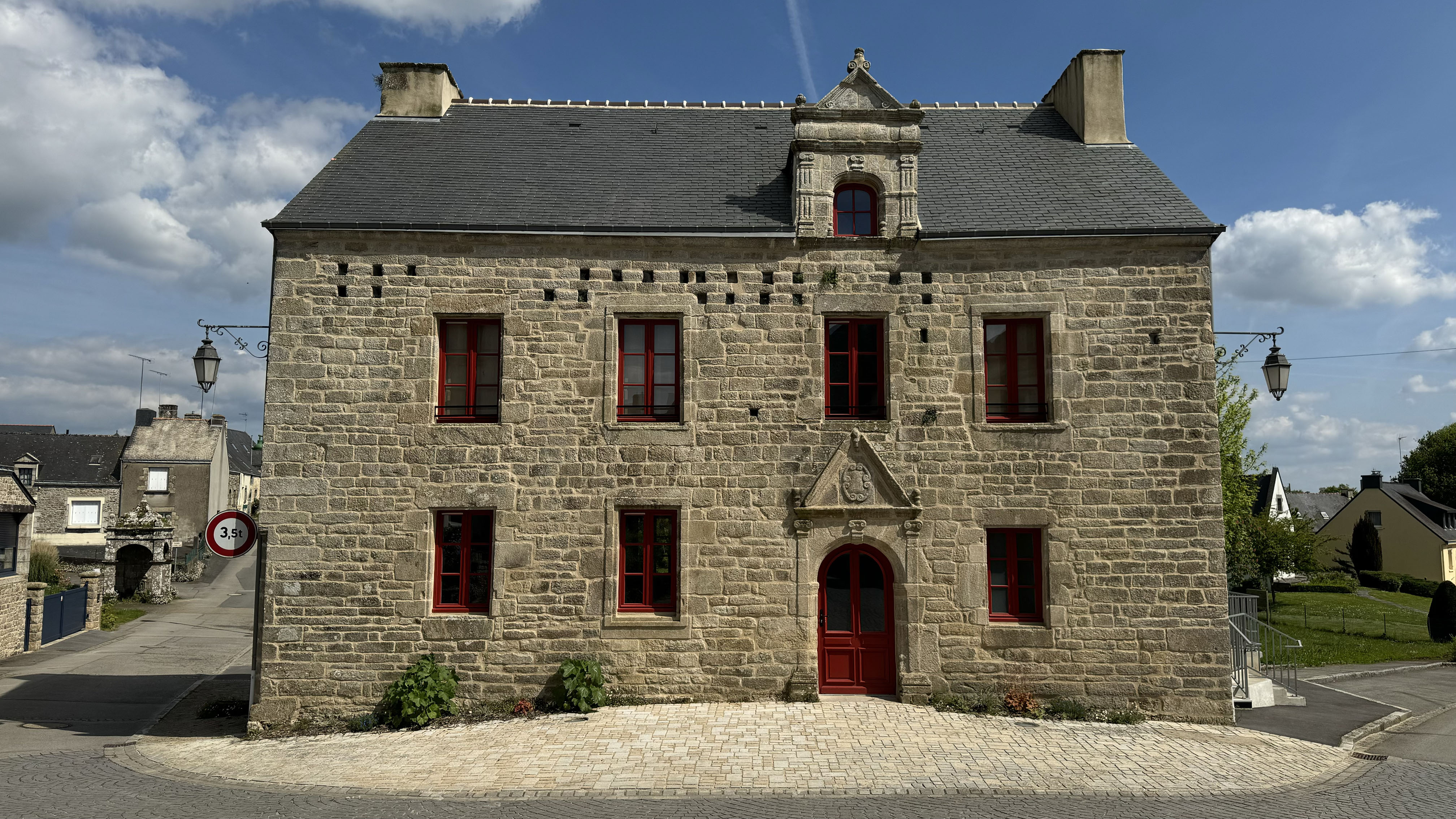Maison des associations - NOYAL-MUZILLAC (56) Maison des associations - NOYAL-MUZILLAC (56)